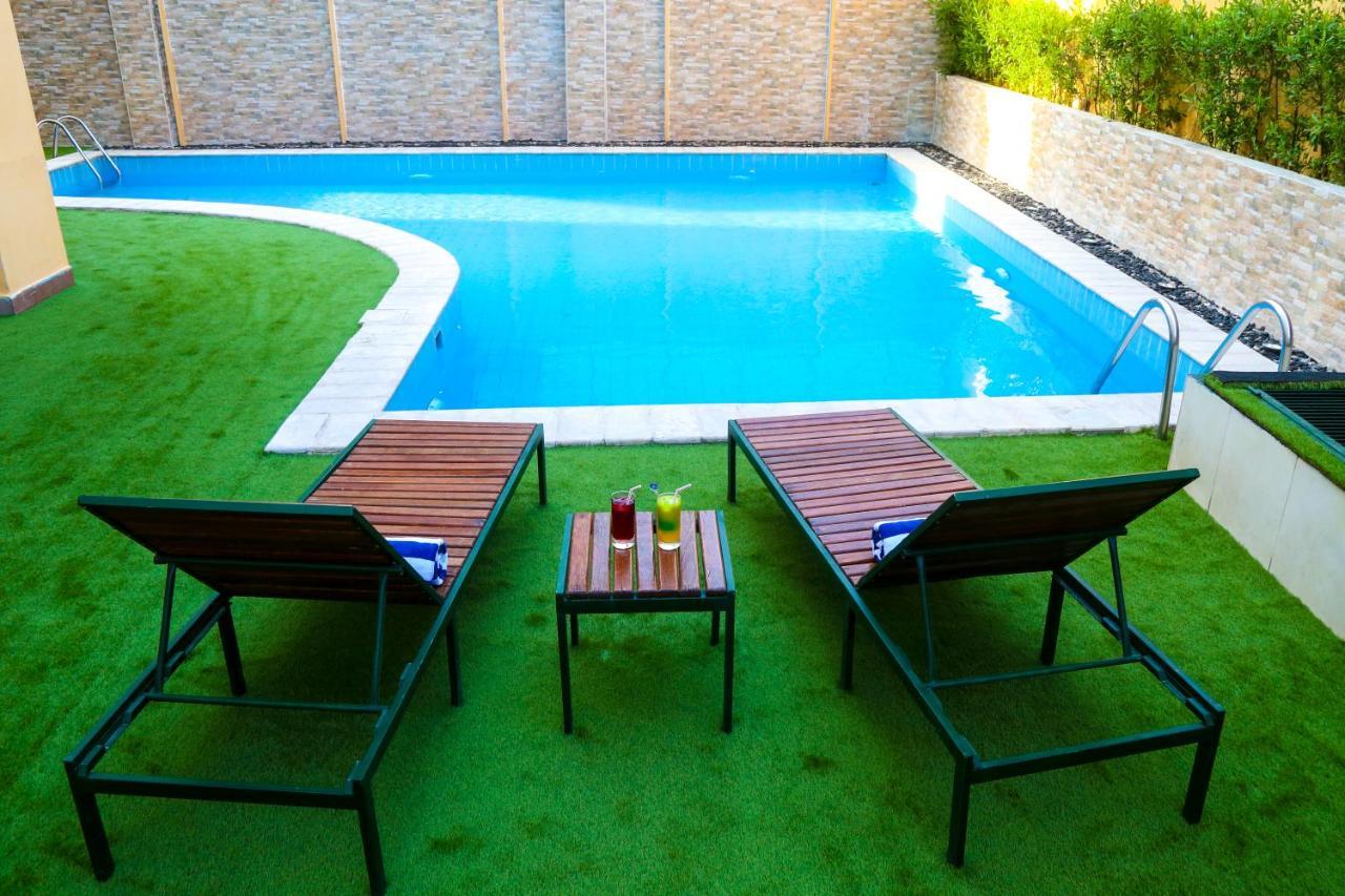 Golden Tulip 4*