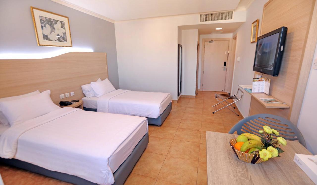 Hotel Golden Tulip 4*