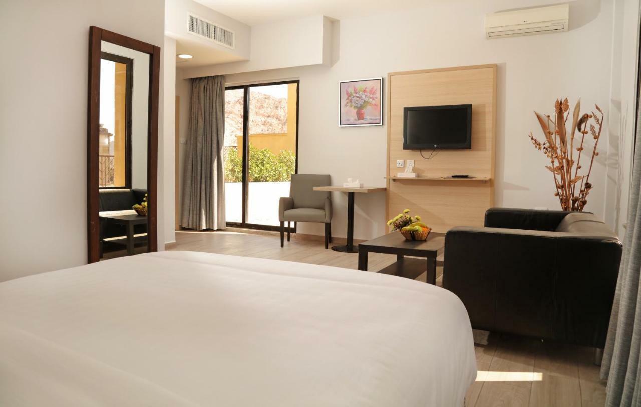 Hotel Golden Tulip 4*