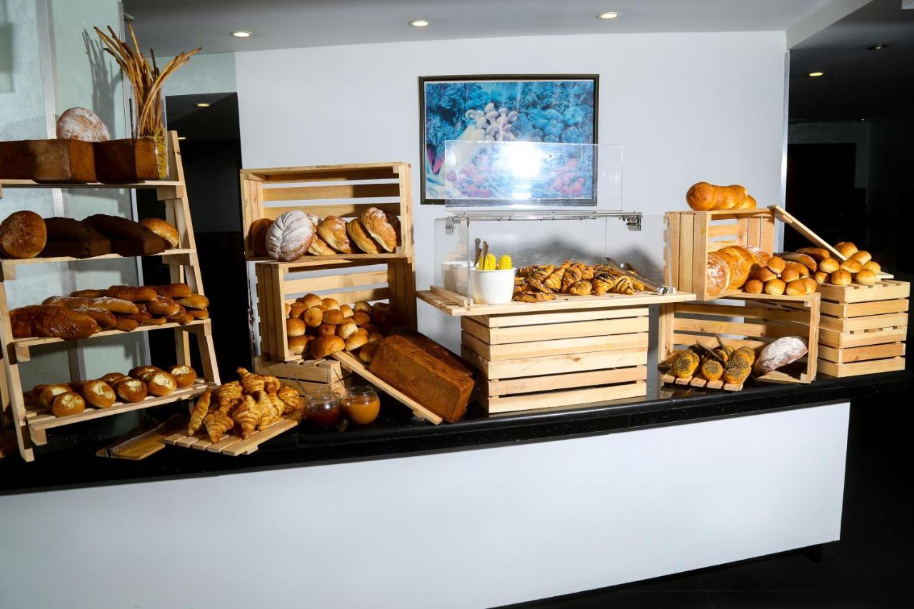 Hotel Golden Tulip 4*