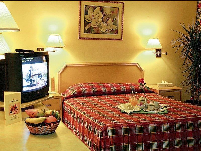 Hotel Golden Tulip